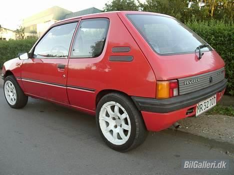 Peugeot 205 ( Solgt ) billede 2