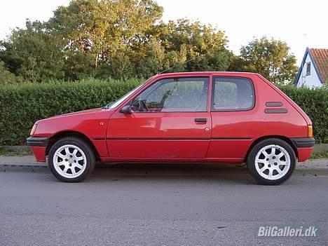 Peugeot 205 ( Solgt ) billede 5