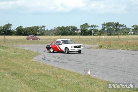 Opel Ascona B - Sådan en gammel Ascona kan skam godt drifte!!! hehe billede 2