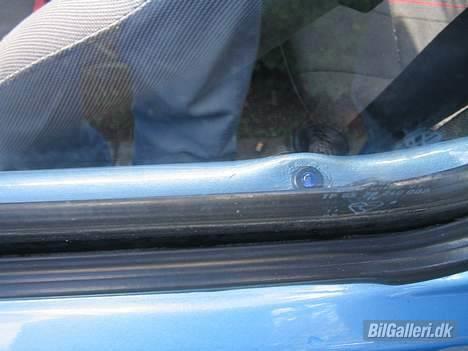 VW Golf 1 - Blå blinkende dioder billede 3