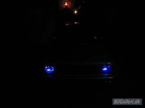 VW Golf 1 - Blå Xlazers positions dioder, samt blå blinkende dioder ved dør låse knop billede 10