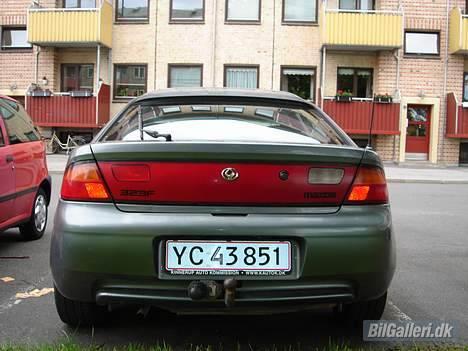 Mazda 323F - SOLGT billede 5