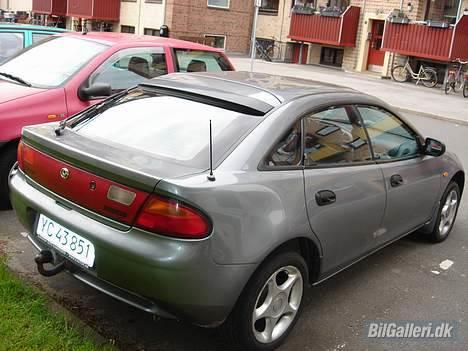 Mazda 323F - SOLGT billede 6
