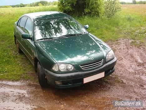 Toyota Avensis 2.0 solgt billede 2