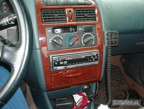 Toyota Avensis 2.0 solgt billede 9