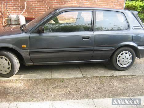 Toyota corolla xli 1.3 Solgt - Toyota Corolla XLI billede 2