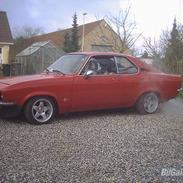 Opel manta a. Solgt