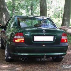 Opel Vectra B 2,0 16V