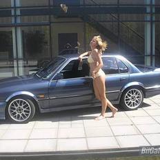 BMW 320i E30 Solgt