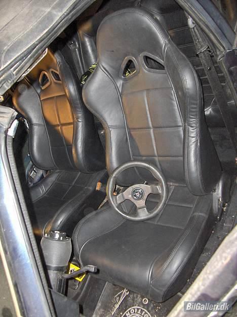 VW Golf Cabriolet GTI - Med snap off nauv, bilen trænger til en støvsuger billede 12