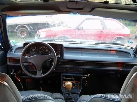 Audi 100 200 turbo - inde for i bilen billede 9