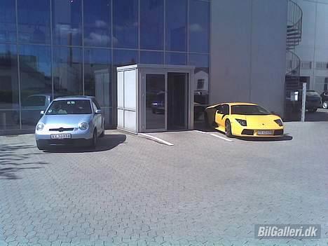 VW Lupo 3L - Det er så kones bil til højre ;o) hehe billede 12