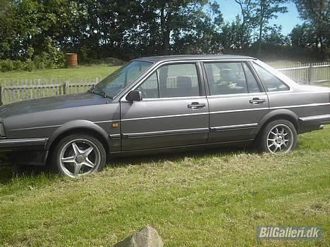 VW Santana solgt billede 3