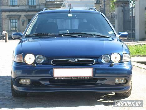 Ford Mondeo RS St.Car (Solgt) - Flot front ! Den klær virkelig bilen i forhold til en standard Mondeo front. billede 1