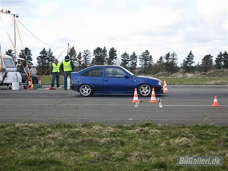 Opel Kadett GSI V6_24v - Til BLACK RACE i Struer... billede 9