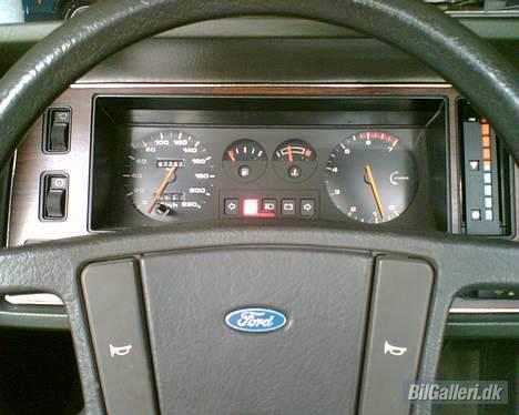 Ford Granada (Solgt) billede 4