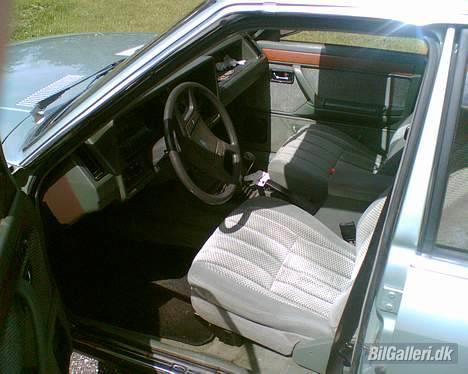 Ford Granada (Solgt) billede 6