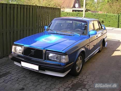 Volvo 240 GLT "SOLGT" - fronten efter et lille møde med et rådyr  billede 12