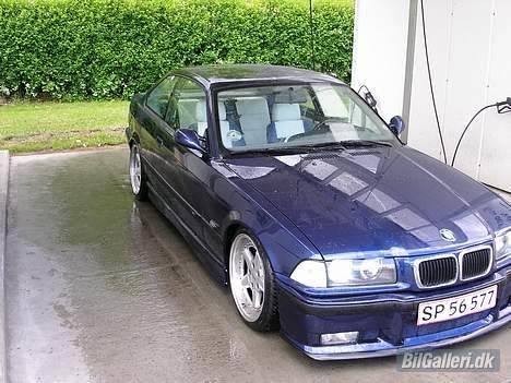 BMW 320 Coupè billede 6