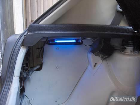 VW Golf 2 - Så er der kommet blåt lys bag til. billede 11