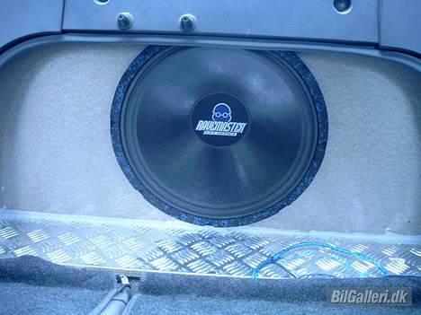 Nissan Sunny (Solgt) - Et billed fra den anden side med enheden... billede 13