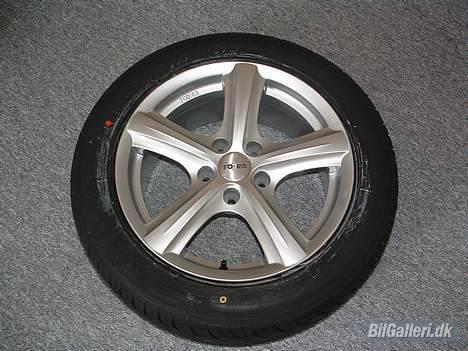 Ford Scorpio 2,9i GLX aut - Toora T950 Matchrom 16"x7,5 billede 11
