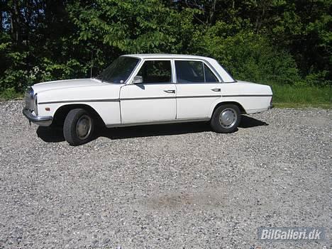 Mercedes Benz 240D-8 aut. billede 2