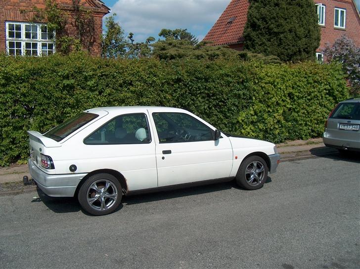 Ford Escort CLX mk. V (R.I.P) billede 4
