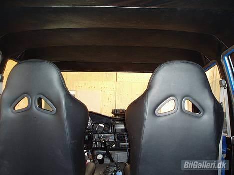 Toyota Landcruiser HJ60 *Solgt* - læder sæder og læder himmel. mangler lige det sidste læder i dørene... billede 7