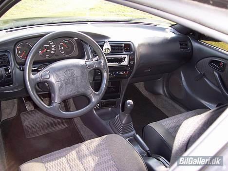 Toyota Corolla 1,3 Xli - Solgt   - Billede taget den 19.08.2006 - Rengjort kabine billede 6