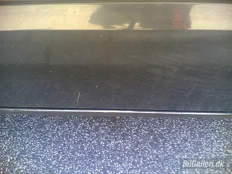 Citroën Bx image - både i venstre og højre side skaller lakken meget af. skal laves. billede 16