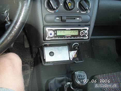 Opel Corsa 1,4i Sport Solgt billede 4