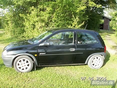 Opel Corsa 1,4i Sport Solgt billede 5