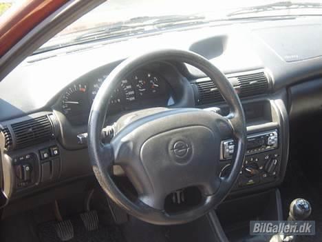 Opel Astra F 1,6 -Totalskadet- billede 19