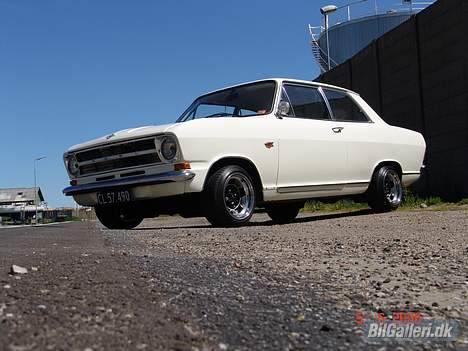 Opel kadett b solgt billede 3