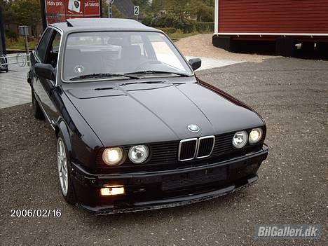 BMW E30 320I billede 16