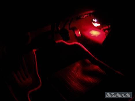 Citroën AX - "Citronen" DØD - Rødt lys ved fødderne billede 18