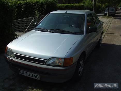 Ford Escort 1.6i MK5 (Solgt) billede 1