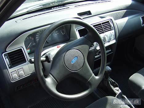Ford Escort 1.6i MK5 (Solgt) billede 4