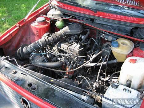 VW Golf 1,8  Solgt billede 5