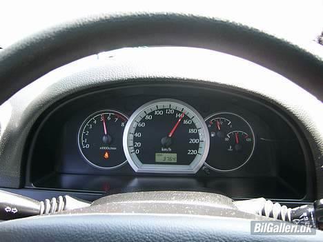 Chevrolet Lacetti  SOLGT - en lille køre tur ikke hurtig men det er svært at styre mens man køre billede 8