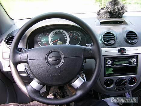 Chevrolet Lacetti  SOLGT - lidt af bilen inde ved rattet billede 14