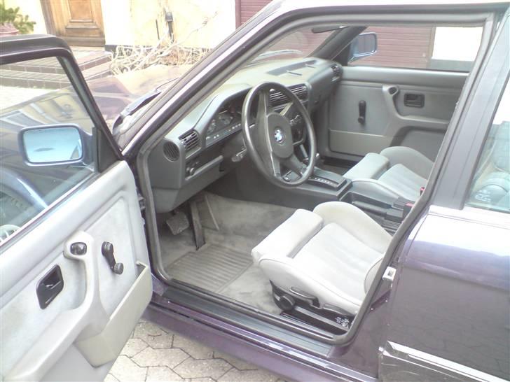 BMW 325IX "SOLGT" billede 6