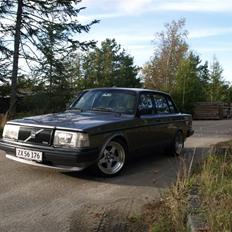 Volvo 240 GLT