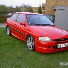 Ford Escort 1.6 16V.