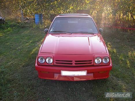 Opel manta b --solgt--- billede 4