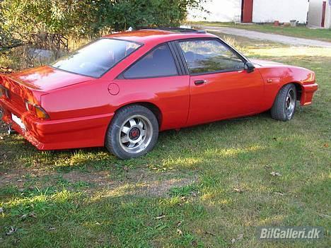 Opel manta b --solgt--- billede 10