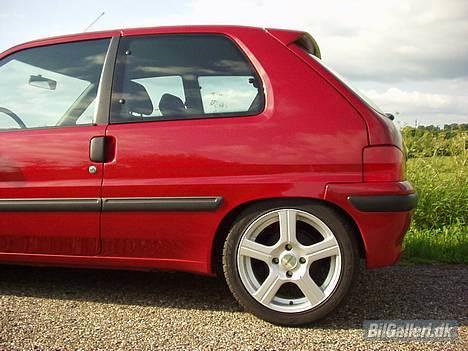 Peugeot 106 XS SOLGT - Computer fun ! billede 8