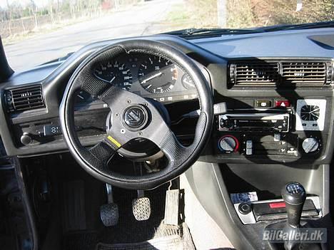BMW 318i (Solgt).. - Mit 300mm Momo rat billede 3