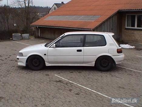 Toyota Corolla Gti - Fra siden billede 3